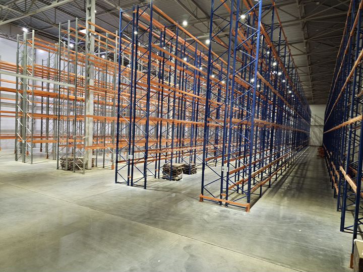 Склад, 42000 м²