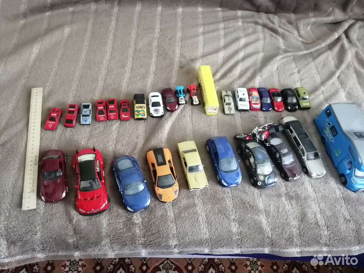 Игрушечные машинки