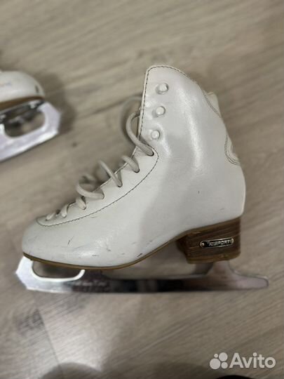 Коньки фигурные Risport 205