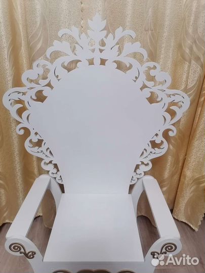 Трон, кресло для фотозоны фотосессии