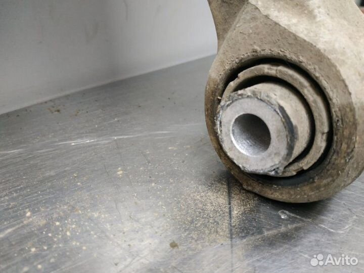 Рычаг задний левый Jeep Grand Cherokee WK2