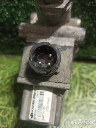 Кран модулятор EBS передний Volvo FH 2006 20516342