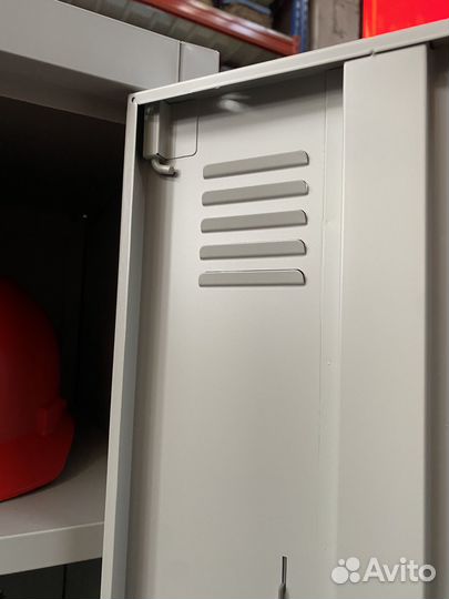 Шкаф металлический для одежды + полки под обувь, в