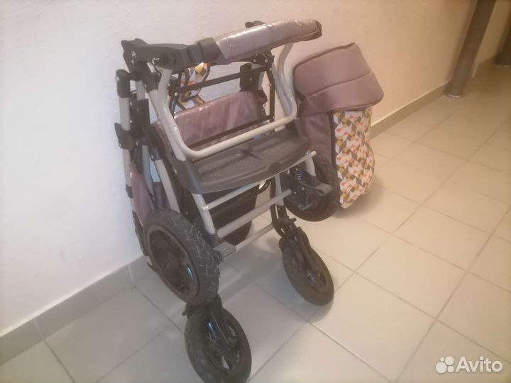 Детская коляска трансформер 3 в 1