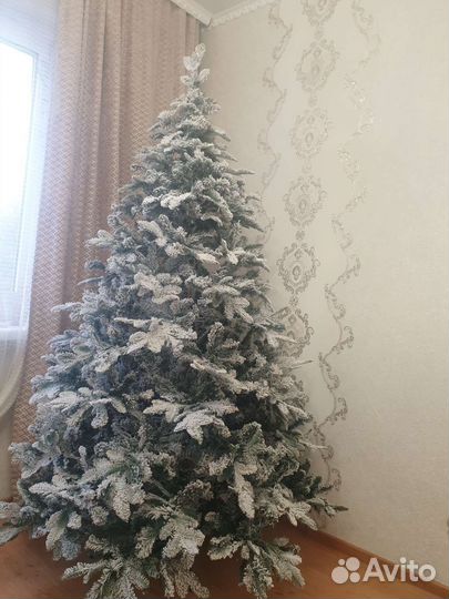 Ель искуственная заснеженная литая 210