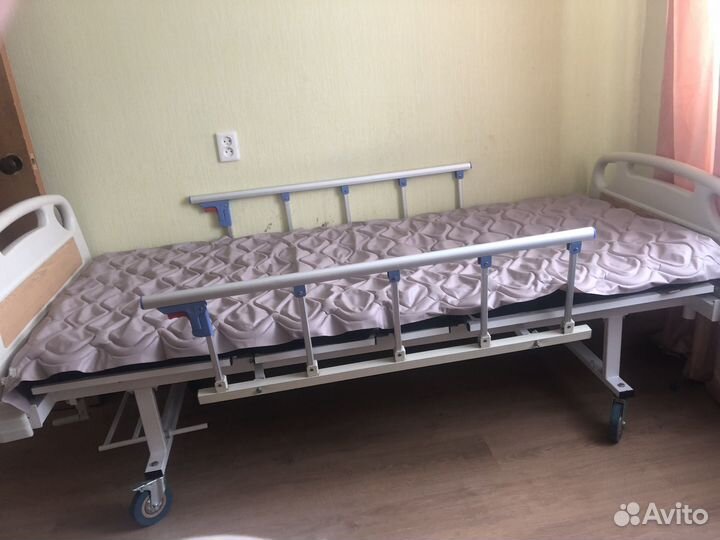 Кровать для лежачих бол-х с противопрол. матрасом