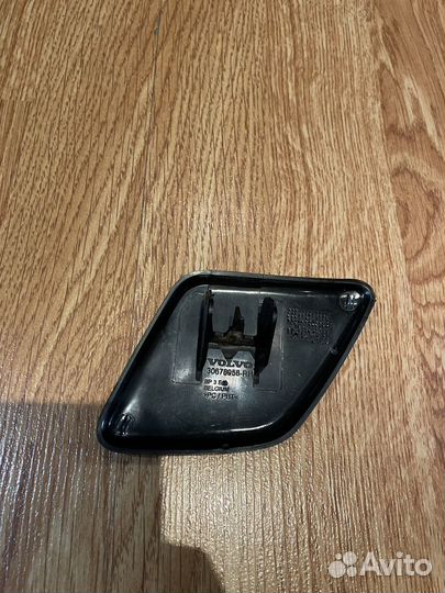 Заглушка форсунки омывателя фар Volvo XC90