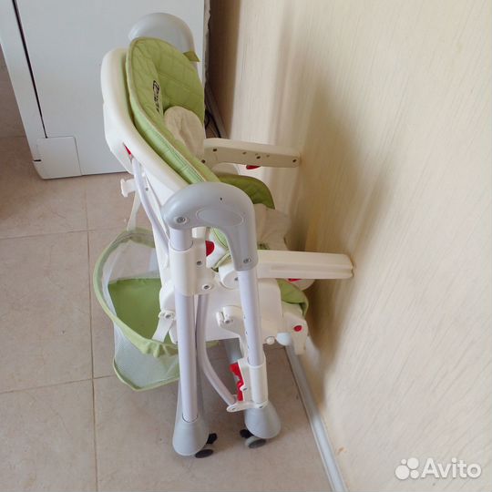 Столик для кормления ребенка