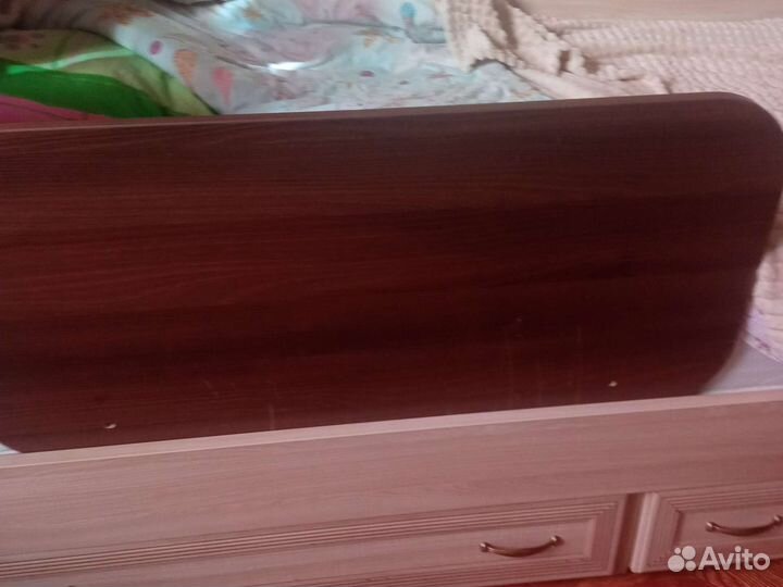 Ограничитель для кровати