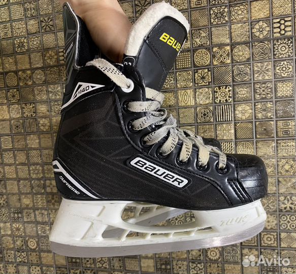 Хоккейные коньки bauer supreme S140, размер 34-35