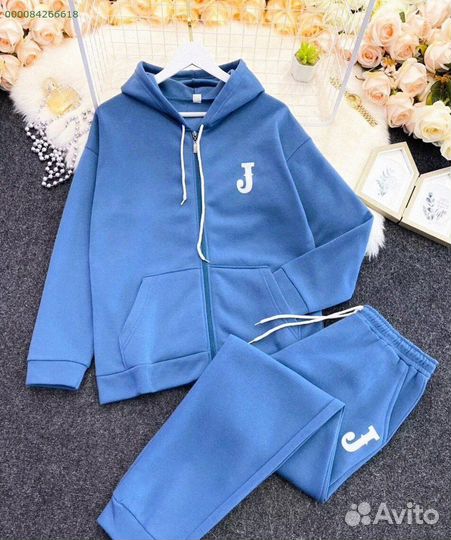 Спортивный костюм