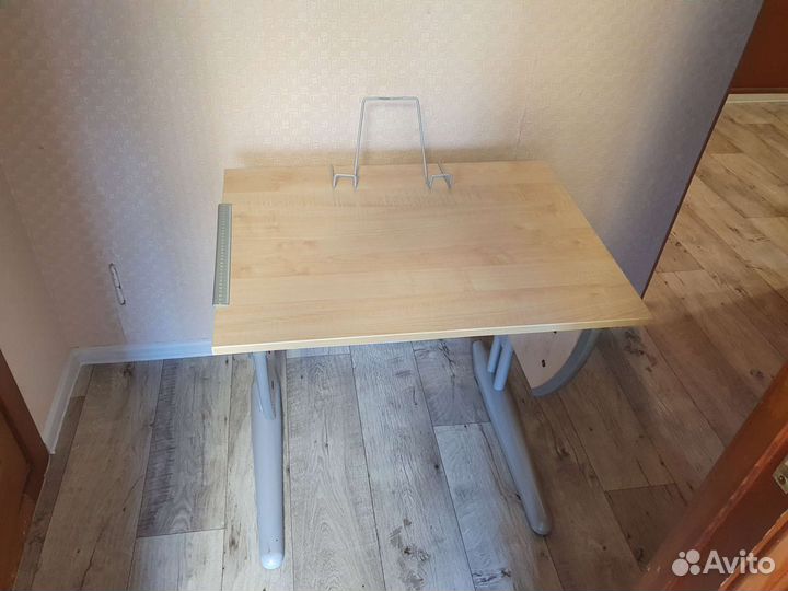 Растущая парта дэми