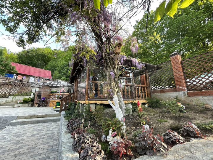 Дом 200 м² на участке 10 сот.