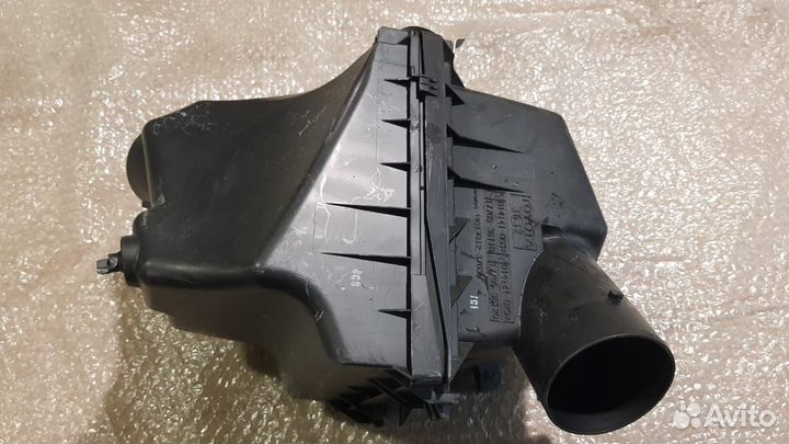 Корпус воздушного фильтра Lexus Nx