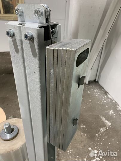 Обмотчик коробок в 16 кг стрейч плёнку Komfort 