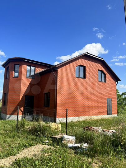 Дом 319 м² на участке 15 сот.