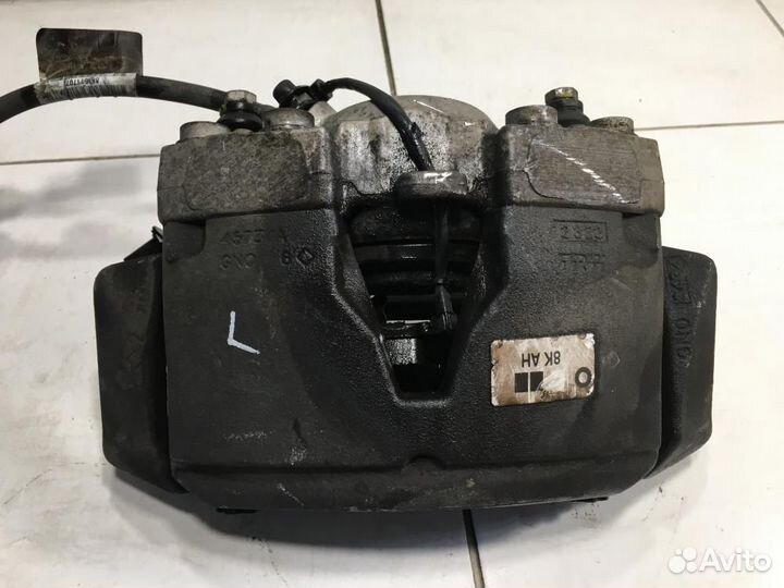 Суппорт передний левый Audi A5 8T 8TA