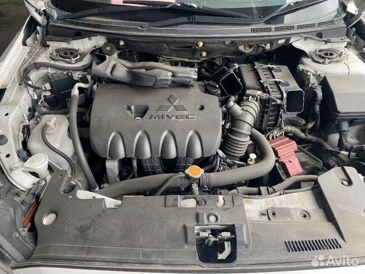 Подушка двс Mitsubishi Galant fortis CX6A (Переднее Правое)