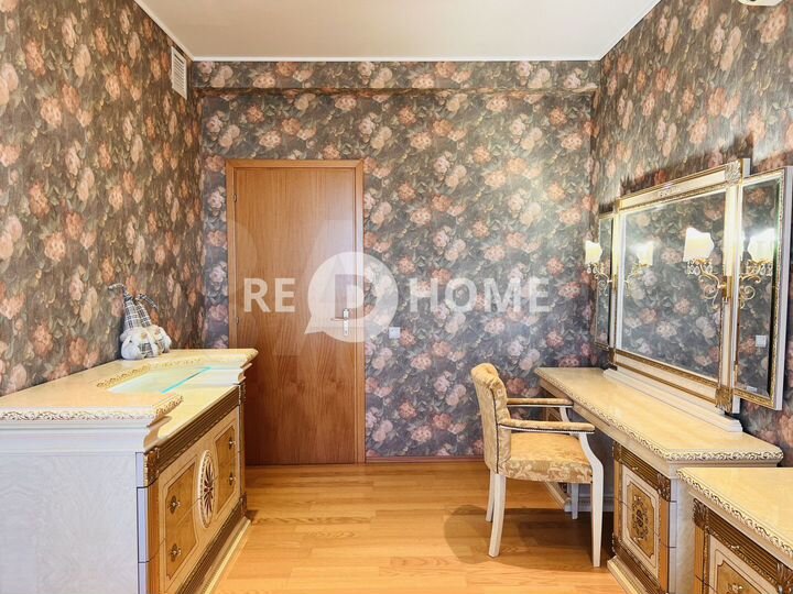 3-к. квартира, 116,1 м², 10/16 эт.