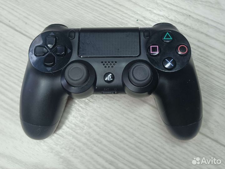 Джойстик ps4