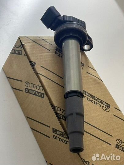 Катушка зажигания Avensis Corolla Auris Rav4 Yaris