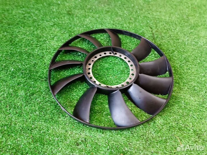 Вентилятор охлаждения двигателя Пассат б5