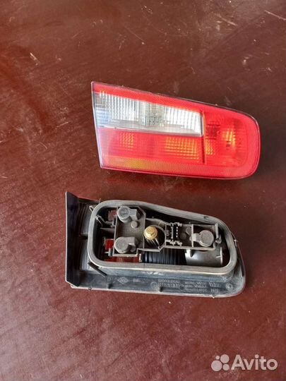 Фонарь внутренний Рено Лагуна II хэтчбек