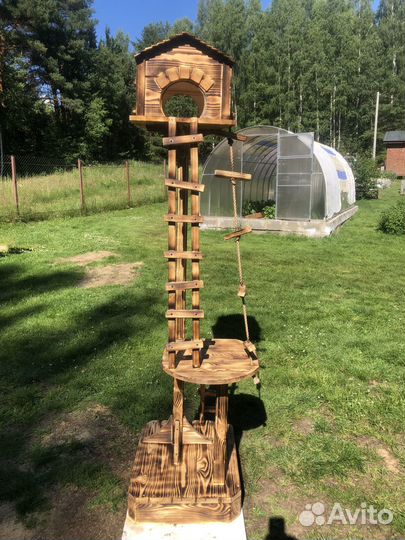 Садовый домик кормушка для белок и птиц