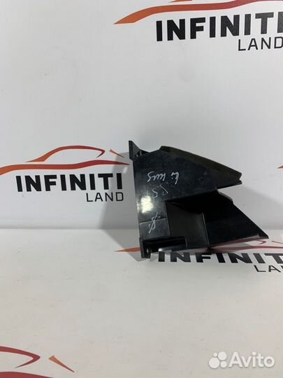 Дефлектор радиатора низ левый (бензин) Infiniti