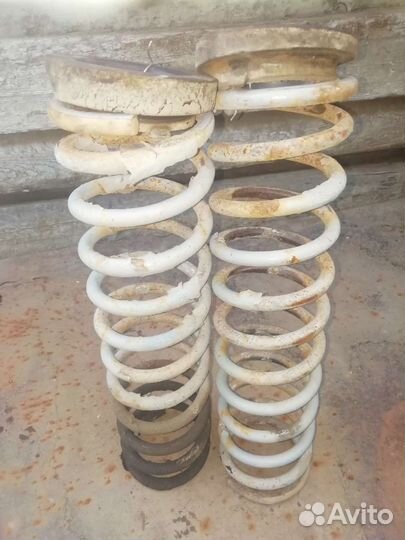 Пружины задние granta