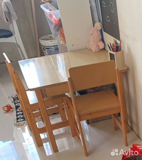 Детский стол и стульчики