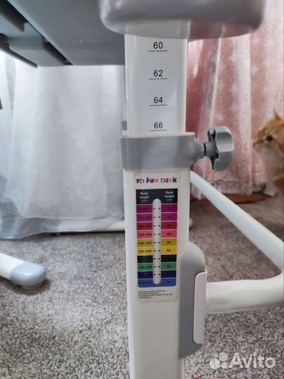 Растущая парта и стул бу