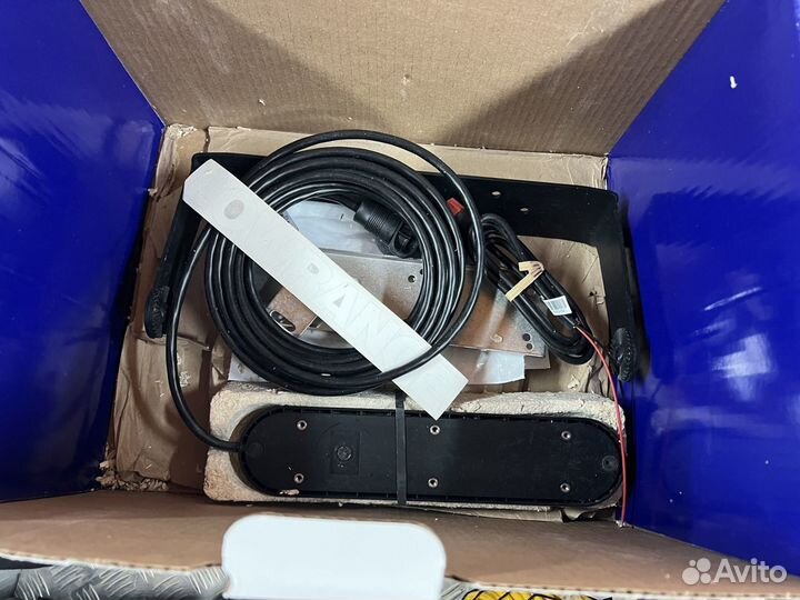 Lowrance Elite 12Ti2 + карта C-map