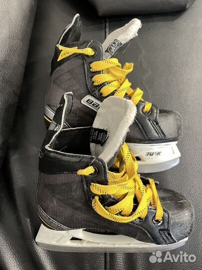Хоккейные коньки bauer