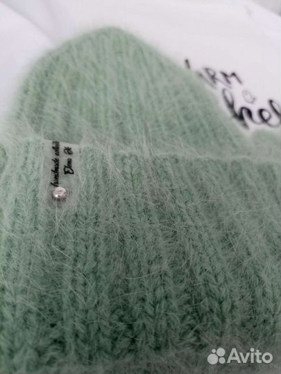 Шапка и варежки вязанные из пуха норки