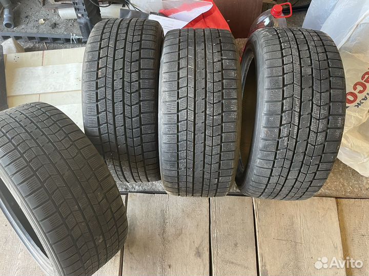 Dunlop Graspic DS3 225/45 R17 и 235/45 R17