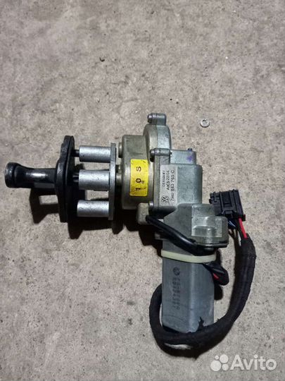 Доводчик сдвижной двери Т5 Мультивен 7H0 843 765 C