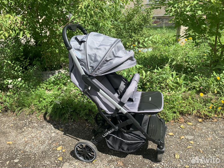Прогулочная коляска luxmom