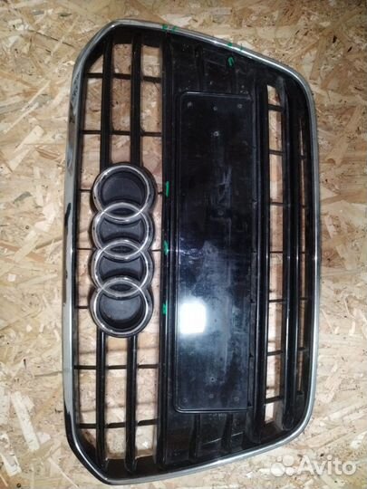 Audi А6С7 решетка радиатора