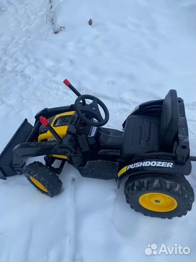 Трактор Электромобиль с ковшом и прицепом