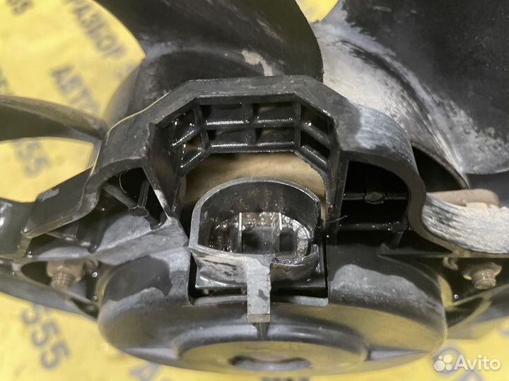 Диффузор с вентилятором Ford Fusion