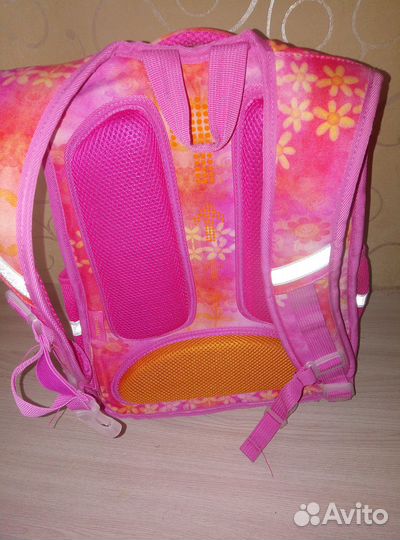 Школьный рюкзак