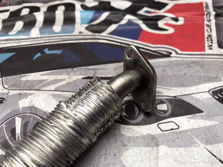 Трубка турбины мотора n54b30 bmw n54