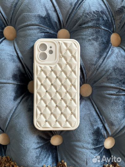 Чехол на iPhone 12