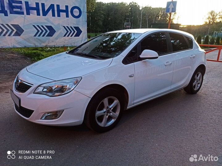 Opel Astra 1.4 МТ, 2011, 166 757 км