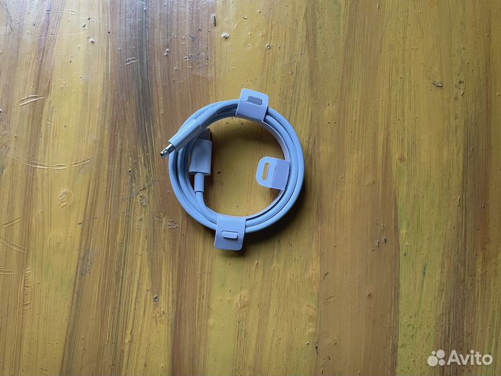 Зарядный провод iPhone