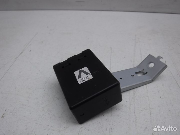 Блок управления Nissan Juke 2011