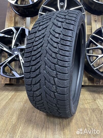 DoubleStar DW08 215/55 R17 98T