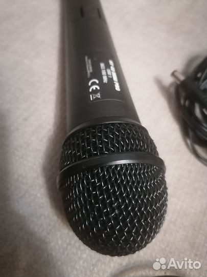 Радио микрофон AKG SR 40 mini pro новый
