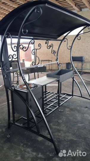 Мангал с крышей от производителя